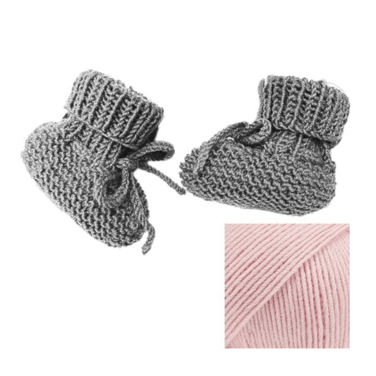 Les chaussons bébé en laine rose pastel